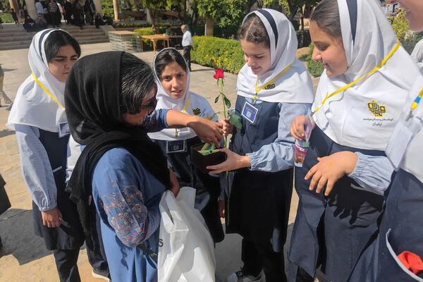 روز بزرگداشت حافظ، شاعر پرآوازه و لسان‌الغیب