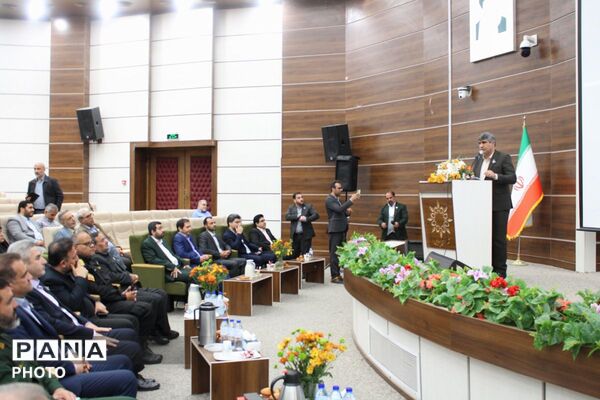 مراسم بزرگداشت مقام معلم در پردیس
