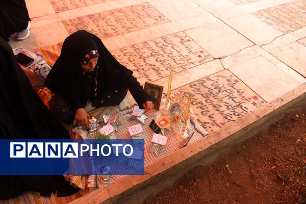 مراسم تحویل سال در گلزار شهدای قم