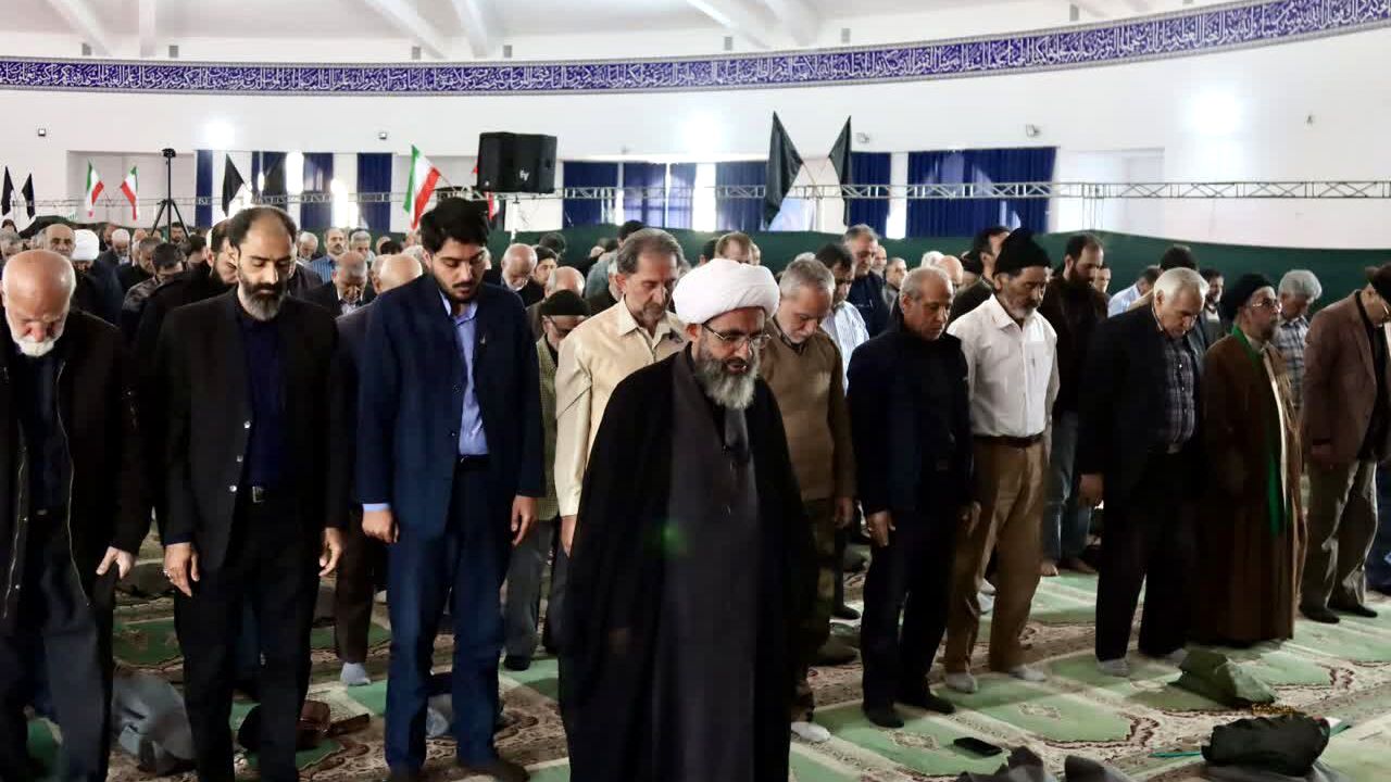 آیین عبادی سیاسی نماز جمعه شهرستان فردیس در مصلی امام خمینی (ره)
