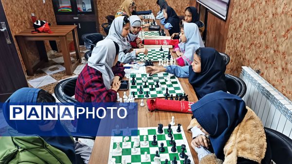 مسابقات شطرنج دانش‌آموزی در شهرستان ورامین