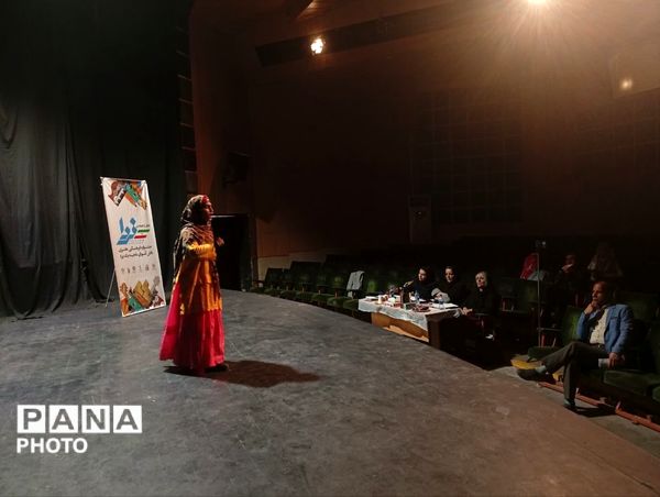 رقابت دانش‌آموزان در بخش هنرهای نمایشی جشنواره «فردا»