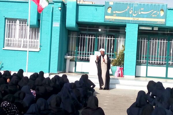 برگزاری گفتمان مهدوی در دبیرستان فاطمیه