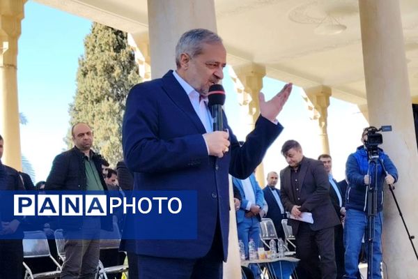 حضور وزیر آموزش‌وپرورش در حافظیه شیراز