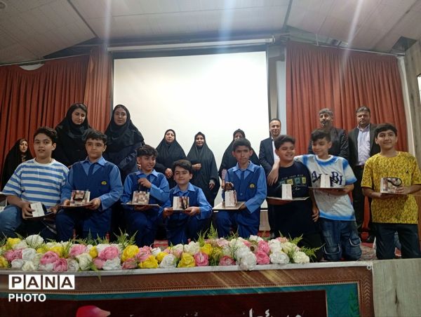 تجلیل از تئاتر دانش‌آموزی  و خبرنگاران پانا در کانون شهید مطهری شهرستان ساوجبلاغ 