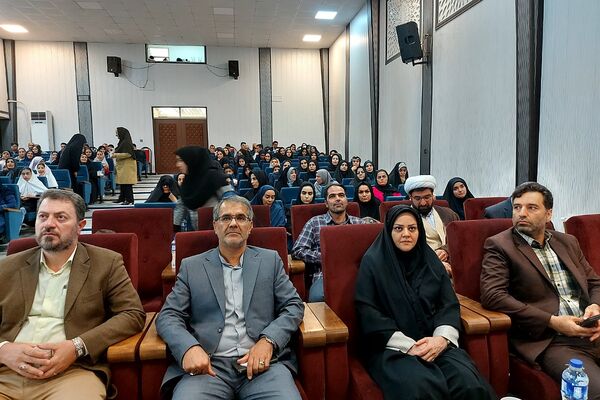 برگزاری اختتامیه طرح‌ها و برنامه‌های معاونت آموزش ابتدایی کهریزک 