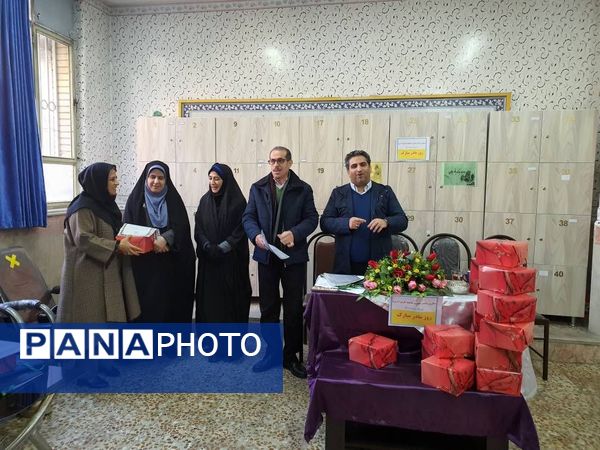 تقدیراز مادران فاطمی و تجلیل از مقام شامخ زن در دبستان هیات امنایی ملاصدرا