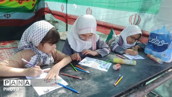 رزمایش بانوان جانفدای ایران در شهر آوه