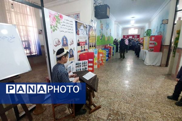 خلاقیت دانش‌آموزی در نمایشگاه جابر زیر ذره‌بین کارشناسان آموزش‌وپرورش قدس