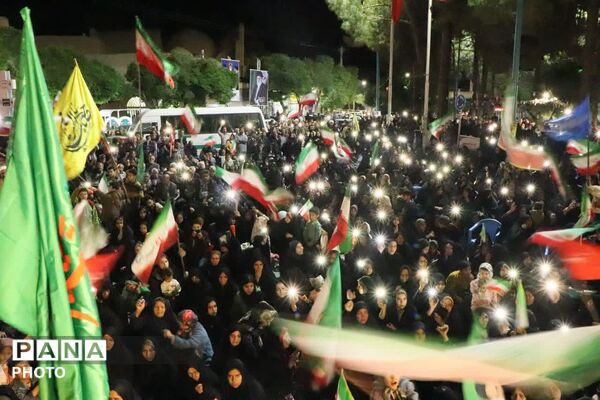 شب رضوی در میدان امام حسین (ع) ابرکوه