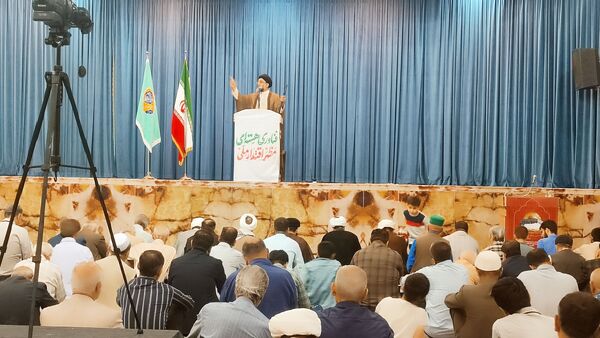 نماز جمعه در حرم مطهر امامزاده جعفر بن موسی الکاظم (ع) پیشوا 