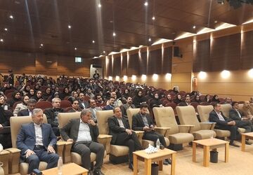 همایش رؤسای انجمن اولیاء و مربیان مدارس ناحیه۷مشهد