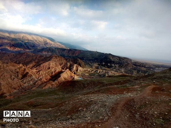درهٔ پرستو ها در شهر نیشابور