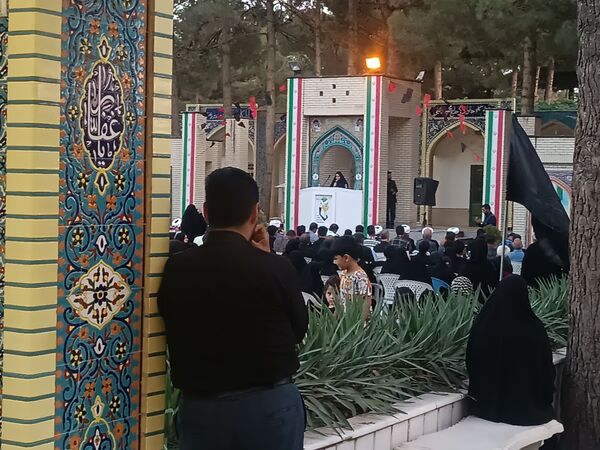 اولین سالگرد شهید محرم هادی میرآبادی بر سر مزارش برگزار شد  