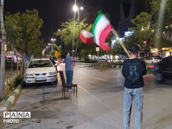 گذری در تجمع مردم محله خیابان شهید مدرس مشهد
