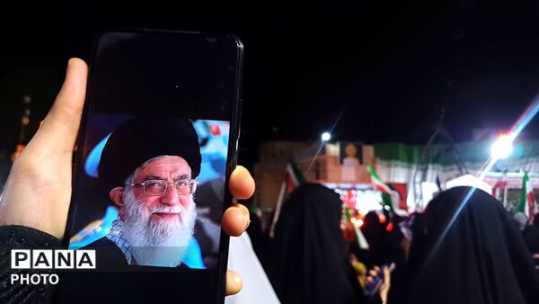مردمی از جنس نور