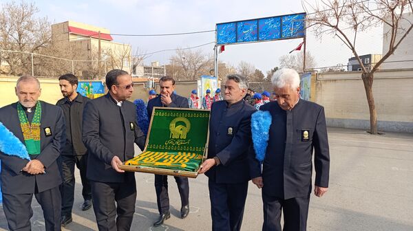 مراسم زنگ مقاومت در دبستان امیرمعزی 