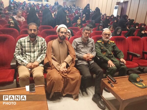 همایش تبیین نقش رسانه در جنگ تحمیلی