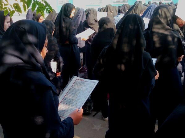 برگزاری مراسم ختم قرآن در دبیرستان دخترانه فاطمیه