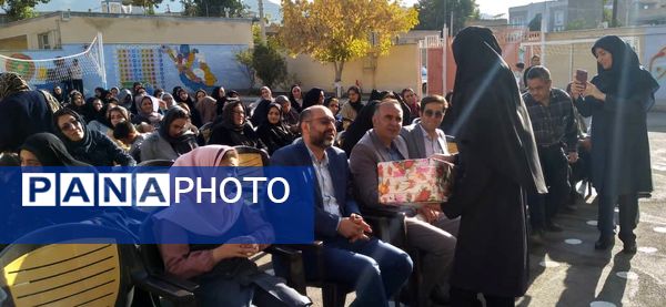 انتخابات انجمن اولیا و مربیان در دبستان دخترانه شهدا سامان 