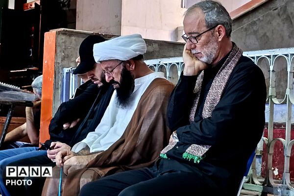 نوای «لبیک یا حسین» از گهواره‌ها؛ اجتماع شیرخوارگان حسینی در اسلام‌آباد غرب