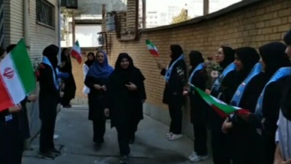 جشن روز آزمایشگاه در دبیرستان شهید مرادعلی امینی و هنرستان کیمیا