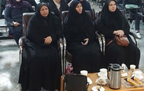 کارگاه توانمندسازی مراقبین و رابطین سلامت مدارس ناحیه۶