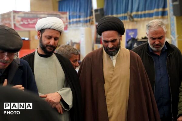 مراسم وداع با پیکر شهدای جنگ رمضان