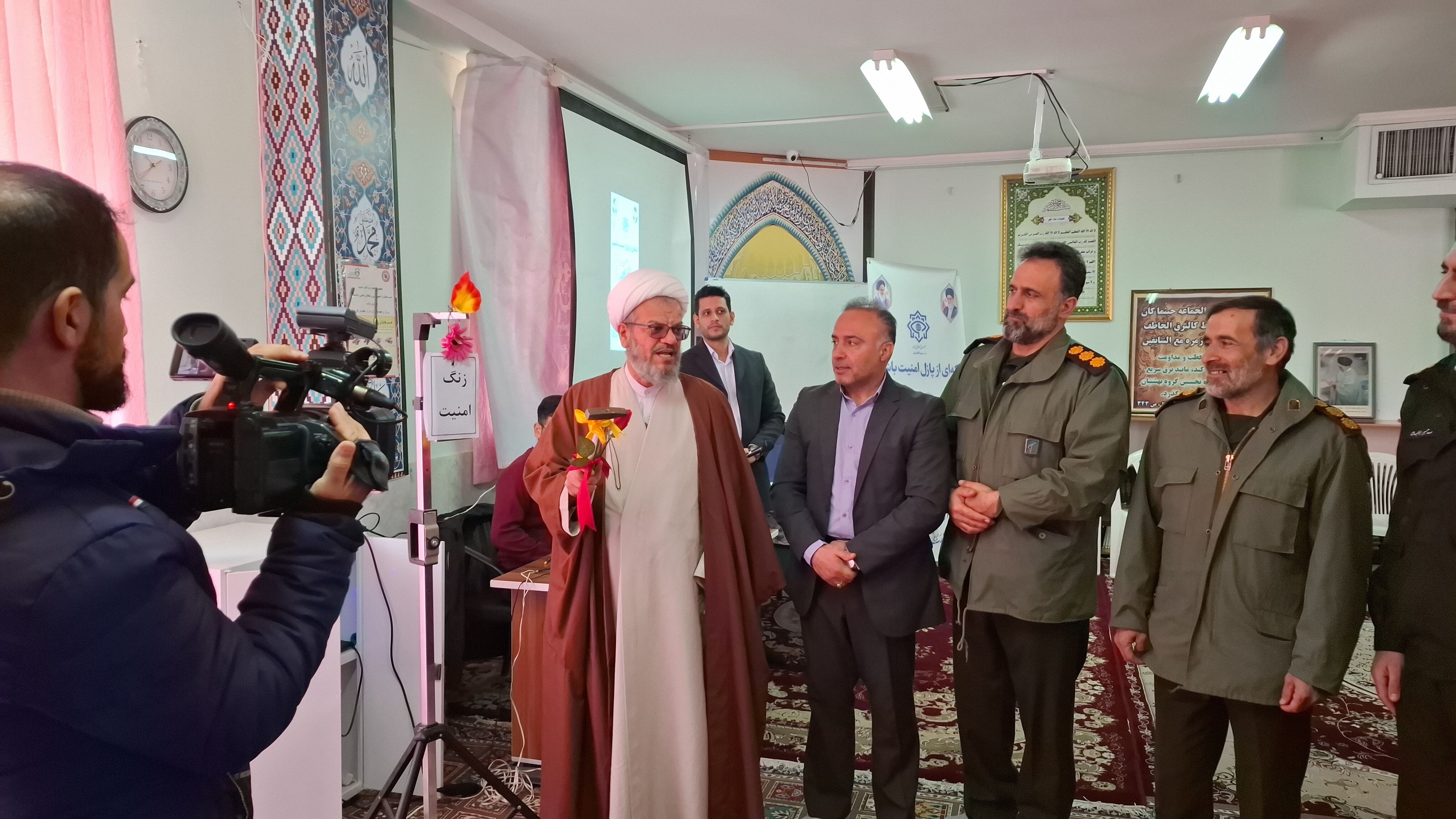 زنگ امنیت در دبیرستان ملاصدرا دامغان