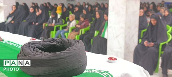 مراسم تشییع نمادین رهبر شهید در فلارد