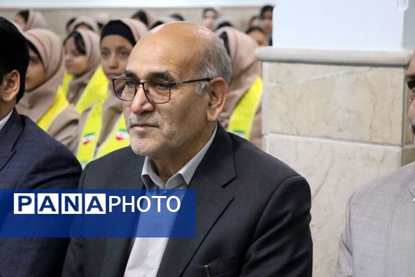 همایش «یاوران انقلاب» در مدرسه شهیدپاکنژاد ناحیه 2 یزد