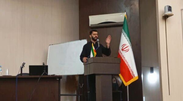 مدرسه مقاومت و میعادگاه وحدت