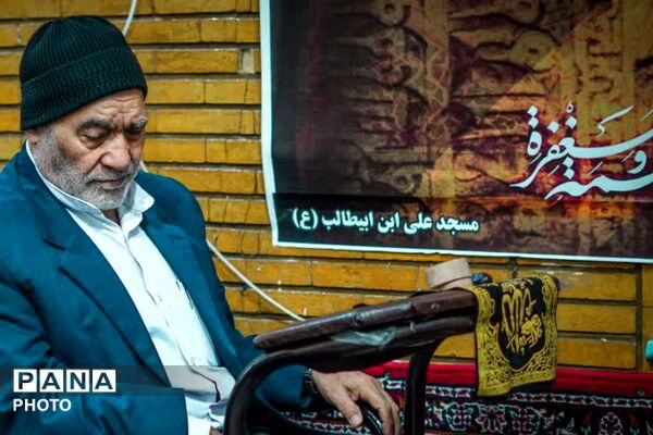 برپایی سفره افطاری در مسجد علی ابن ابیطالب نسیم‌شهر