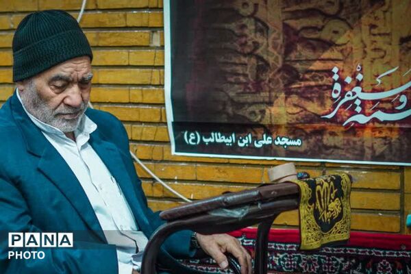 برپایی سفره افطاری در مسجد علی ابن ابیطالب نسیم‌شهر