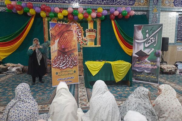 اعتکاف دختران آسمان با محوریت بصیرت نوجوان و حاج قاسم سلیمانی در باقرشهر 