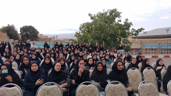 جشن جوانه‌ها در مدرسه دخترانه شهید رجایی اهر