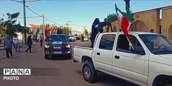 رزمایش بانوان جانفدای ایران در شهر آوه