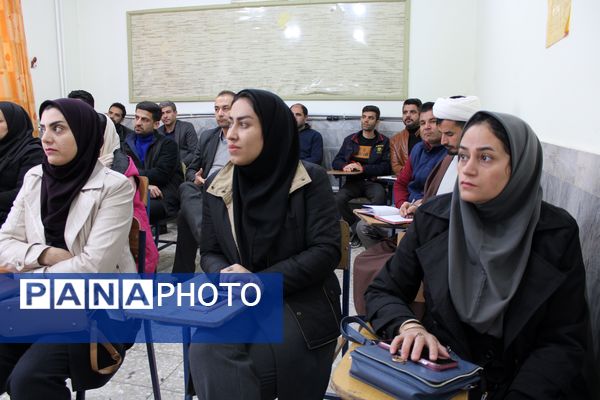 دوره توانمند سازی خبرنگاران پانا در دبیرستان رضوان