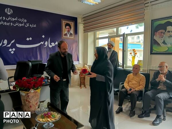 تجلیل از همکاران حوزه پرورشی استان البرز در روز معلم 