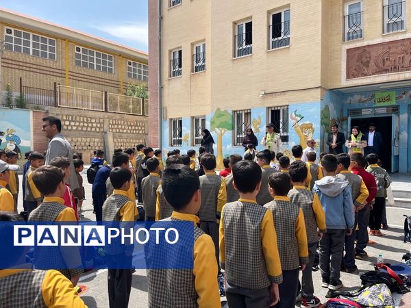  بازدید ارزیاب تخصصی سازمان دانش‌آموزی از فعالیت‌های مدارس تشکیلاتی سازمان دانش‌آموزی مناطق ۱۷ گانه استان چهارمحال وبختیاری