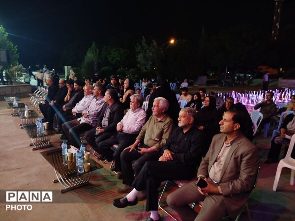 شب شعر برمدار نور به مناسبت سالروز ورود امام رضا (ع) به نیشابور 