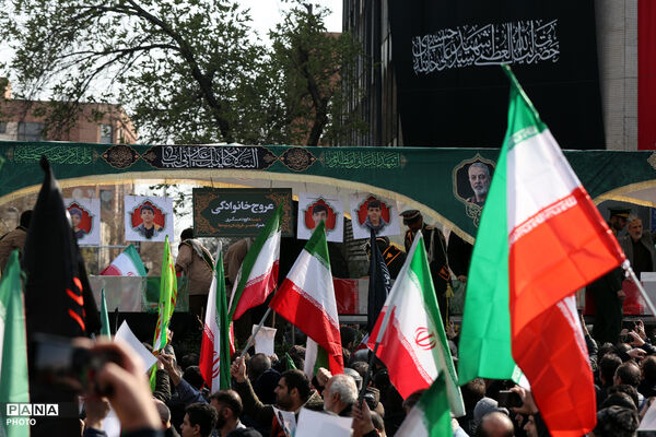 تشییع پیکر شهدای رمضان در تهران 