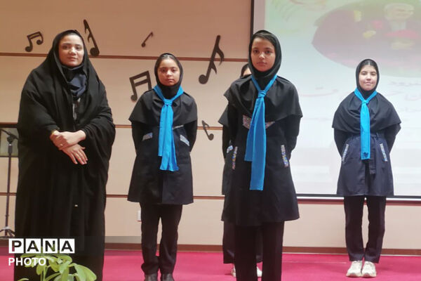 چهارمین جشنواره سرود فرزندان حاج قاسم در شهرستان فیروزه