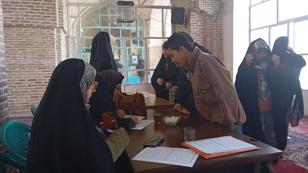 میز خدمت در نماز جمعه هفتۀ اول بهمن ماه