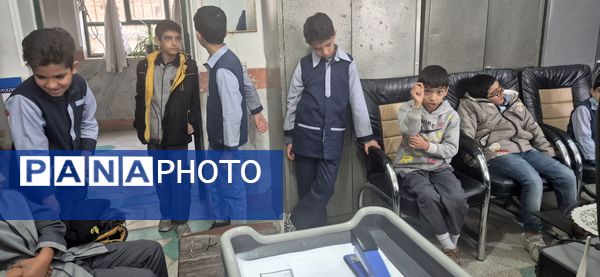 جلسه توجیهی خبرنگاران دبستان نیما کاشمر