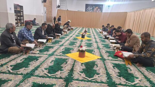 جز خوانی قرآن به همراه افطاری در مسجد خاتم النبیین بیرجند