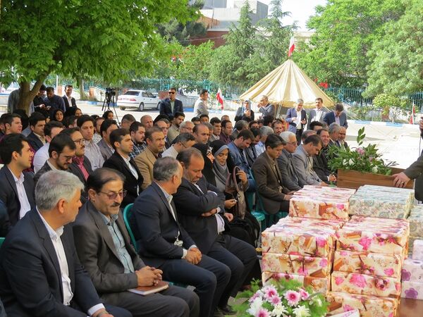 تقدیر از کارکنان‌ اداره‌کل آموزش و پرورش خراسان شمالی 