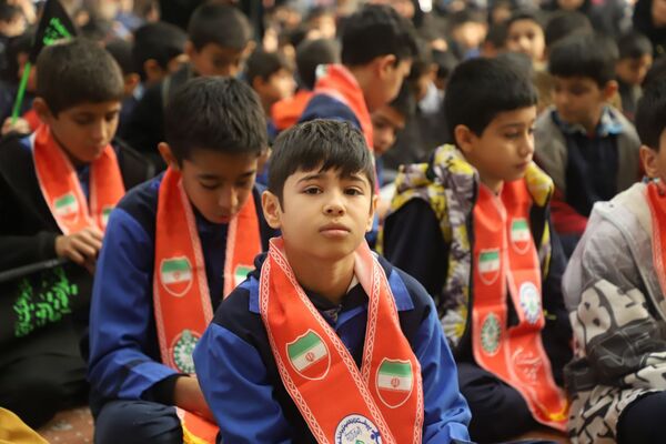 اجتماع باشکوه نوگلان فاطمی با حضور بیش از سه هزار دانش‌آموز گرگانی