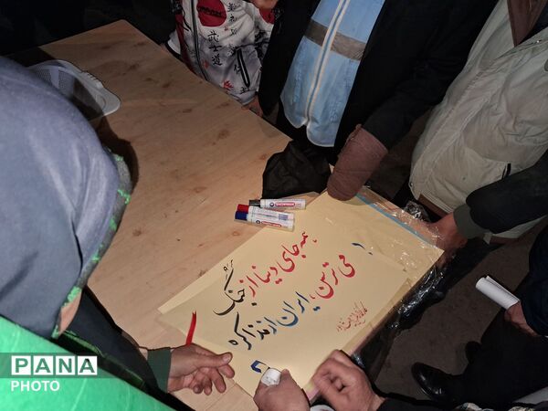  خدمات رسانی موکب ها در بلوار فضل نیشابور