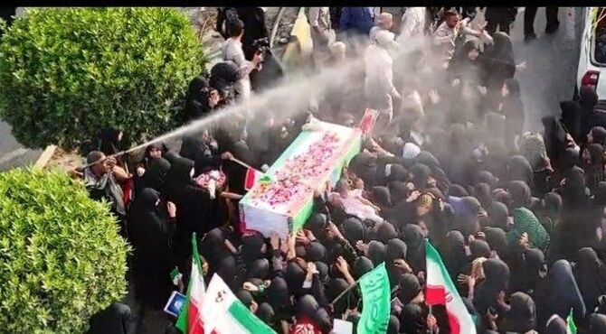 تشییع باشکوه پیکر پاسدار شهید امیر ناصری در رودان